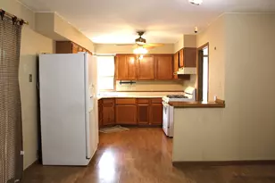 615 N Indiana Ave, Salem, IL 62881 - Photo 8