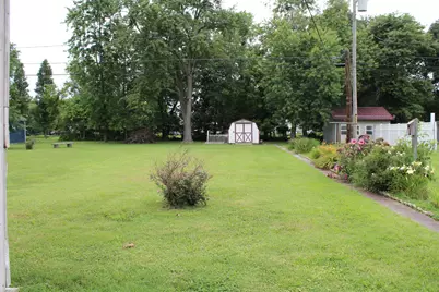 615 N Indiana Avenue, Salem, IL 62881 - Photo 2