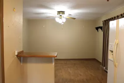 615 N Indiana Avenue, Salem, IL 62881 - Photo 16