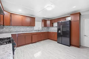 191 Westwood Dr, Park Forest, IL 60466 - Photo 2