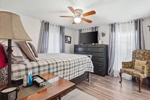 38703 N Sheridan Rd, Beach Park, IL 60099 - Photo 12