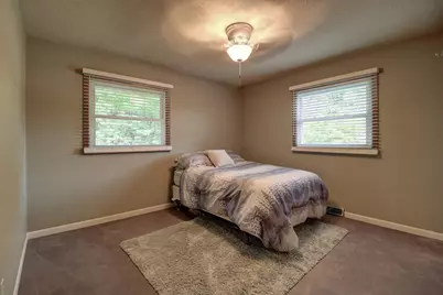 24165 Hillcrest Drive, Sterling, IL 61081 - Photo 10