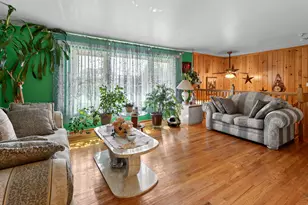1418 S Hickory Dr, Mount Prospect, IL 60056 - Photo 4