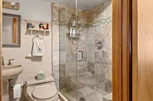 1418 S Hickory Dr, Mount Prospect, IL 60056 - Photo 22