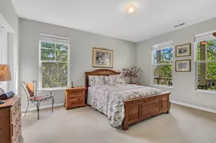 34451 N Old Walnut Cir, Gurnee, IL 60031 - Photo 12