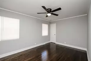 1307 E 88th St, Chicago, IL 60619 - Photo 4