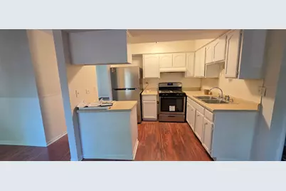 4093 Quincy Court, Streamwood, IL 60107 - Photo 4