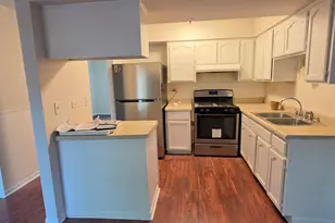 4093 Quincy Ct, Streamwood, IL 60107 - Photo 4