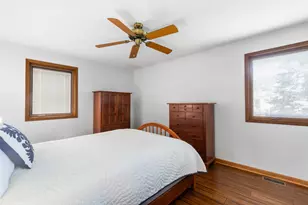 1826 W Catalpa Ln, Mount Prospect, IL 60056 - Photo 8