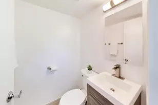 1823 E Camp McDonald Rd, Mount Prospect, IL 60056 - Photo 14