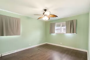 5129 N Chester Ave, Chicago, IL 60656 - Photo 12