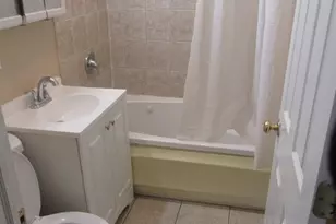 2251 W Rosemont Ave, Chicago, IL 60659 - Photo 10