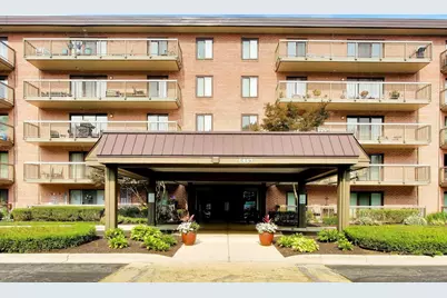 6443 Clarendon Hills Road #301C, Willowbrook, IL 60527 - Photo 1