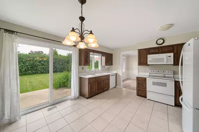 901 Claremont Drive, Downers Grove, IL 60516 - Photo 4