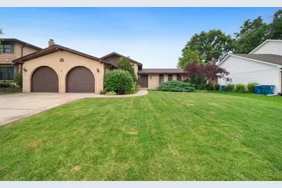 901 Claremont Drive, Downers Grove, IL 60516 - Photo 2