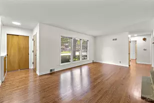 814 S Chestnut Ave, Arlington Heights, IL 60005 - Photo 6