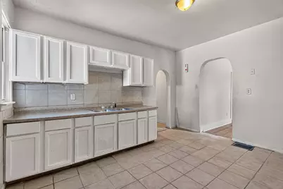 11715 S Wentworth Avenue, Chicago, IL 60628 - Photo 10