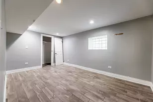 7752 S Evans Ave, Chicago, IL 60619 - Photo 16