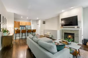 1715 W George St, Chicago, IL 60657 - Photo 4