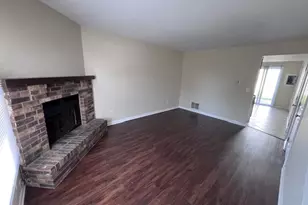 1235 Marywood Ct, Aurora, IL 60505 - Photo 4