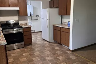 313 South Ave, Hampshire, IL 60140 - Photo 2