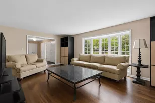 3856 Rutgers Ln, Northbrook, IL 60062 - Photo 6