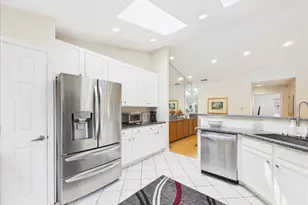 2490 Palazzo Ct, Buffalo Grove, IL 60089 - Photo 4