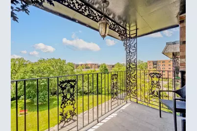 9356 Landings Lane #504, Des Plaines, IL 60016 - Photo 8