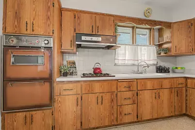 1112 S Maple Avenue, Oak Park, IL 60304 - Photo 8