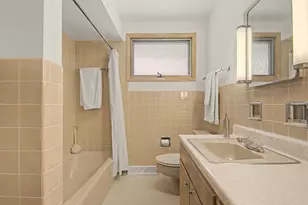 1112 S Maple Ave, Oak Park, IL 60304 - Photo 12