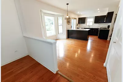 608 Thackeray Lane, Fox River Grove, IL 60021 - Photo 10