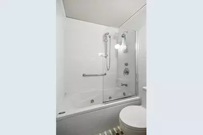 411 W Ontario Street #322, Chicago, IL 60654 - Photo 20