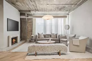 411 W Ontario St, Chicago, IL 60654 - Photo 2