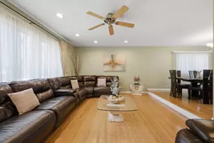 10603 Drummond Pl, Melrose Park, IL 60164 - Photo 4