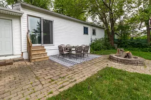 689 Laurel Ave, Wauconda, IL 60084 - Photo 24