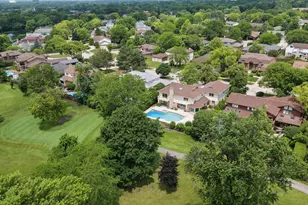 3639 Pebble Beach Rd, Northbrook, IL 60062 - Photo 4
