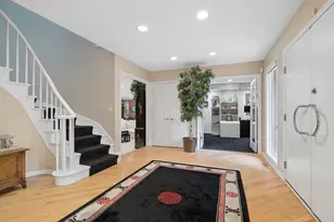 3639 Pebble Beach Rd, Northbrook, IL 60062 - Photo 10