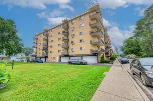 7428 Washington St, Forest Park, IL 60130 - Photo 1