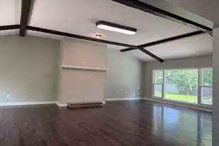 211 E Dresser Rd, Dekalb, IL 60115 - Photo 2