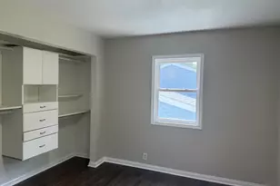 211 E Dresser Rd, Dekalb, IL 60115 - Photo 16
