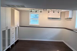 211 E Dresser Rd, Dekalb, IL 60115 - Photo 10