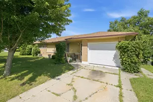 22205 Central Park Ave, Park Forest, IL 60466 - Photo 4