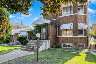 9737 S Prairie Ave, Chicago, IL 60628 - Photo 10