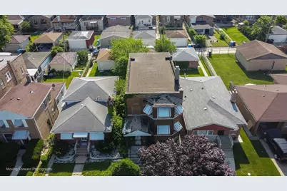 9737 S Prairie Avenue, Chicago, IL 60628 - Photo 4