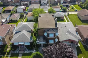 9737 S Prairie Ave, Chicago, IL 60628 - Photo 4
