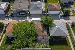 9737 S Prairie Ave, Chicago, IL 60628 - Photo 8