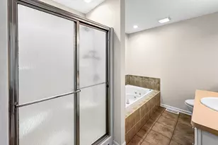 356 Windsor Ln, Inverness, IL 60010 - Photo 10