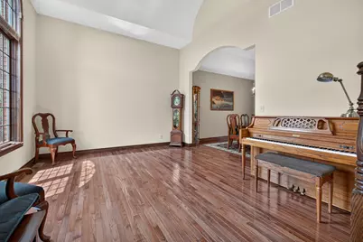 402 Northridge Cc Estates, Normal, IL 61761 - Photo 4
