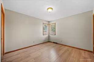 811 Arnold Ave, Rockford, IL 61108 - Photo 14