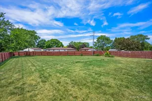 811 Arnold Ave, Rockford, IL 61108 - Photo 34
